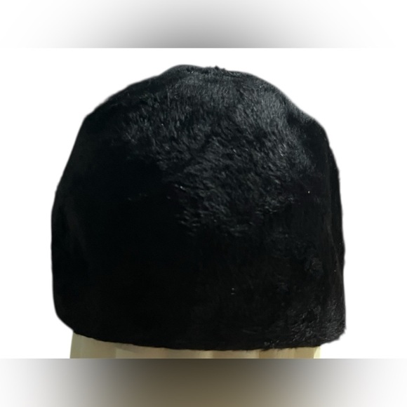 Jacques Heim Black Women\'s Duchess 50s or 60s Hat with Feather Accent